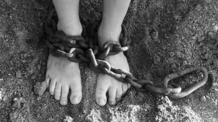 feet_in_chains_199358